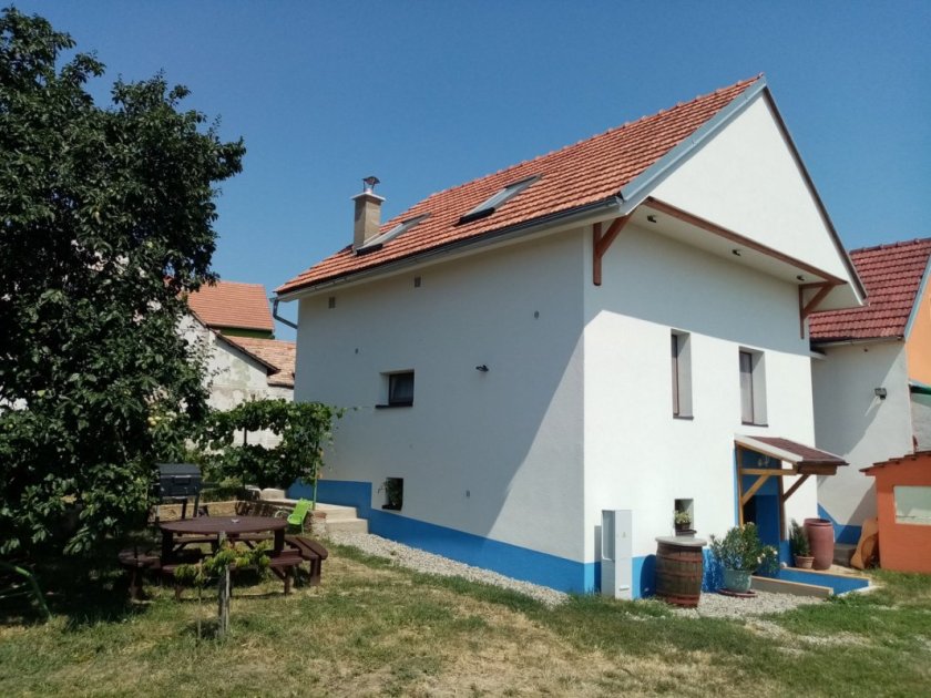 Ubytování u Kouřilů, Vrbice – nově opravený vinný sklípek s ubytováním pro 10 osob