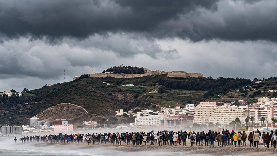 CEUTA: Kdo a proč spustil vlnu 46 tisíc migrantů?